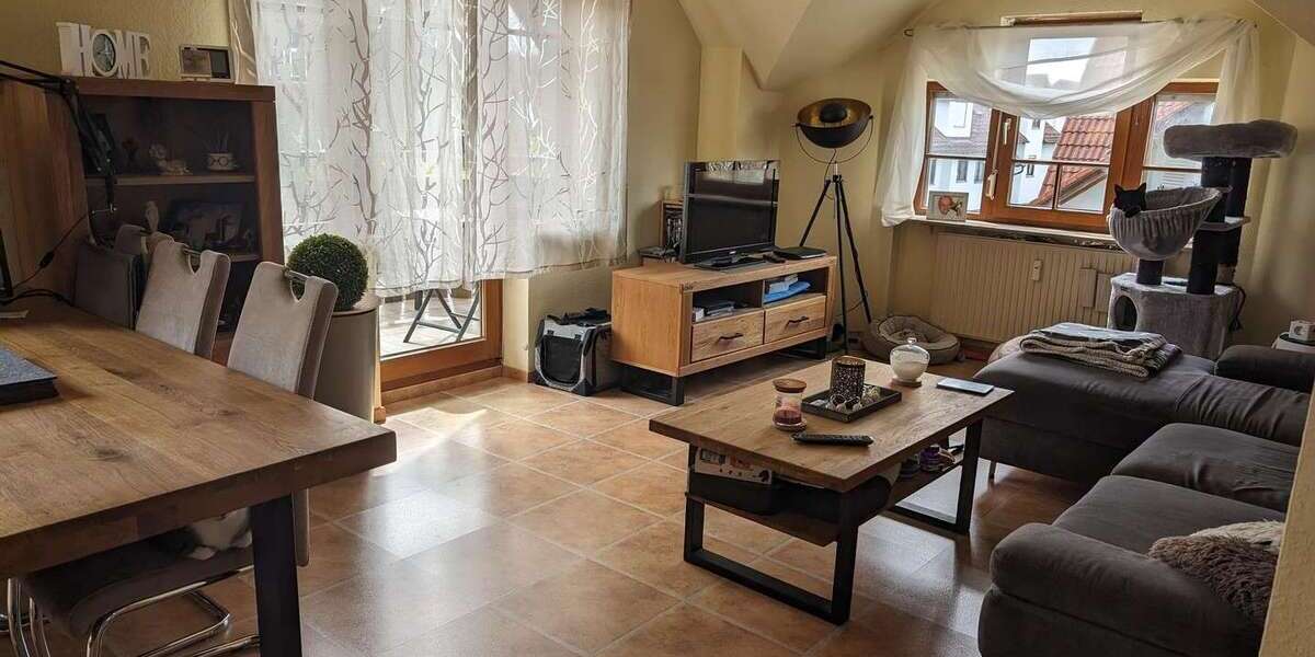 Etagenwohnung Öhringen - 3.5 Zimmer, 81 m&sup2;, 255.000&euro; | Angebot:27002199
