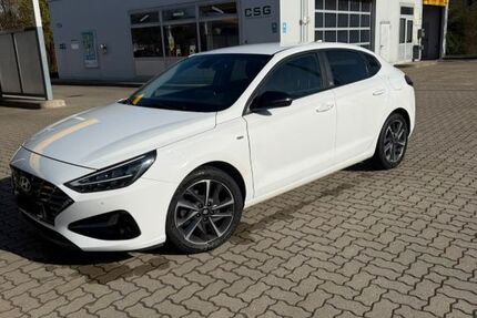 Hyundai i30 141.000 km 15.350 &euro; Halle 06110