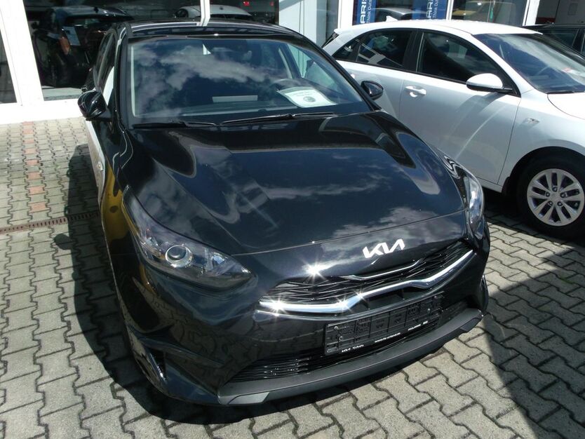 Kia ceed / Ceed 7.995 km 23.500 € Strahwalde 02747