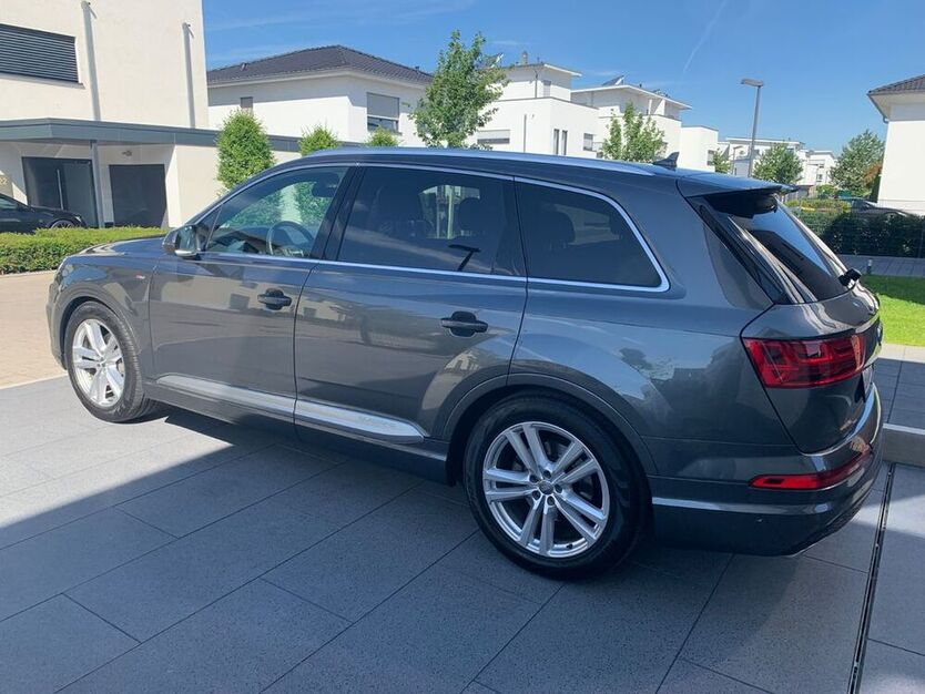 Q7