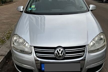 VW Jetta 83.500 km 4.444 &euro; Berlin 10787