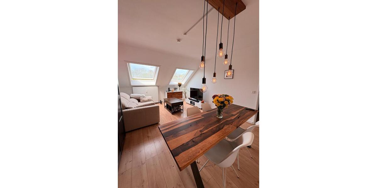 Dachgeschoßwohnung Neuss Furth-Mitte - 2 Zimmer, 42 m&sup2;, 169.000&euro; | Angebot:26111944