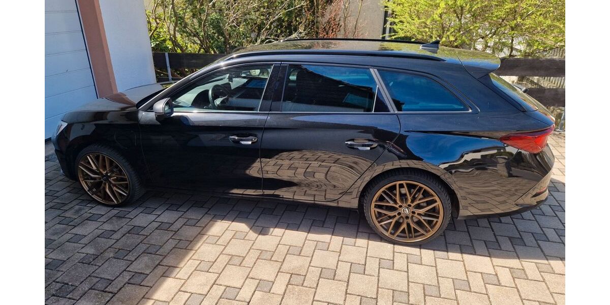 Cupra Leon 70.000 km 22.000 &euro; Marktleuthen 95168