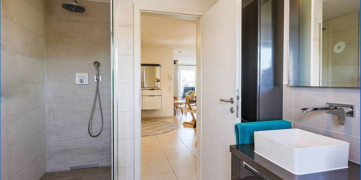 Etagenwohnung Radolfzell am Bodensee Radolfzell - 4 Zimmer, 101 m&sup2;, 490.000&euro; | Angebot:26393484
