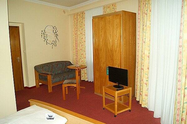 Gewerbeobjekt Cham - 4 Zimmer, 1.980.000&euro; | Angebot:25736409