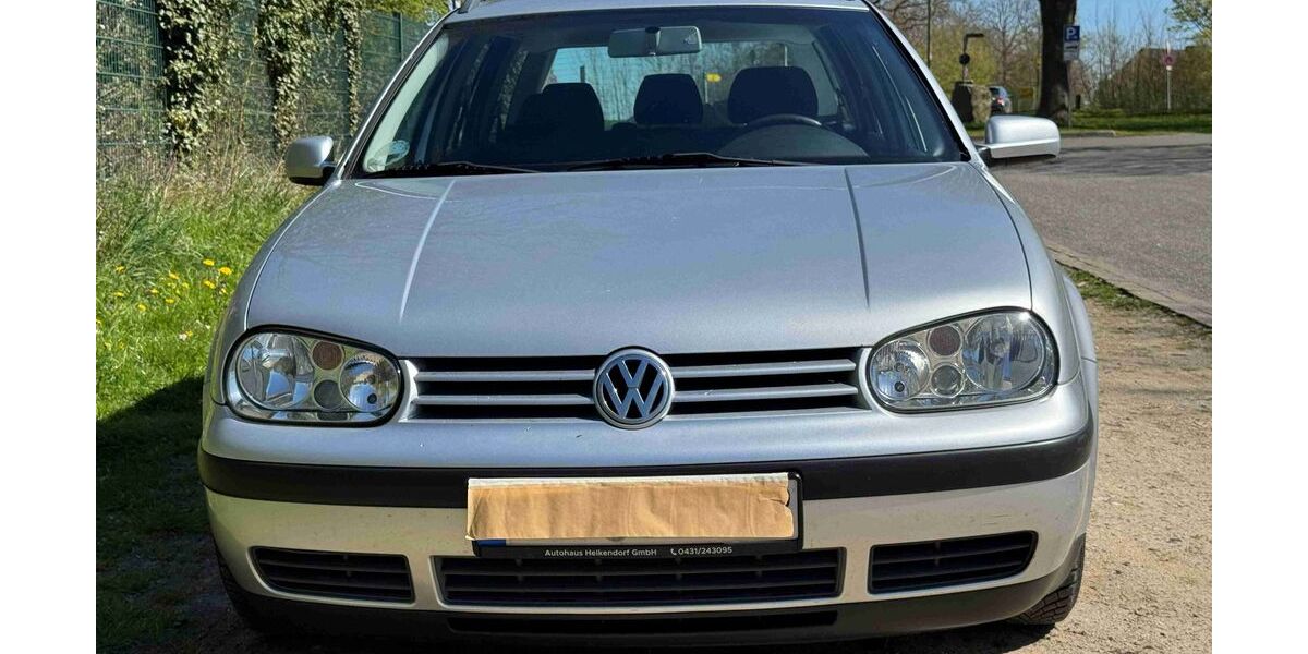 VW Golf 202.000 km 850 &euro; Laboe 24235