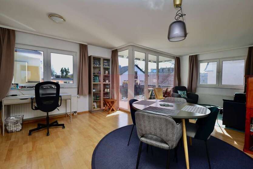 Wohnung zum Kaufen in Bonn 249.000 € 91 m²