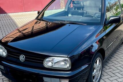 VW Golf 185.000 km 4.900 &euro; Künzell 36093