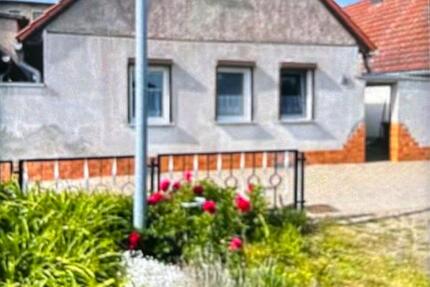 Haus Aschersleben - 2 Zimmer, 140 m&sup2;, 85.000&euro; | Angebot:26094224