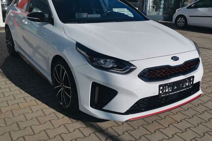 Kia ceed / Ceed 69.865 km 21.390 &euro; Altfalter 92548