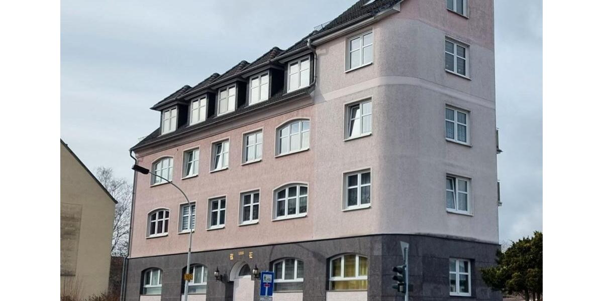 Hochparterre Rathenow - 4 Zimmer, 90 m&sup2;, 725&euro; | Angebot:26381821