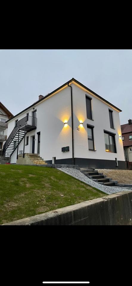 Kernsaniertes Zweifamilienhaus im Stil einer Stadtvilla