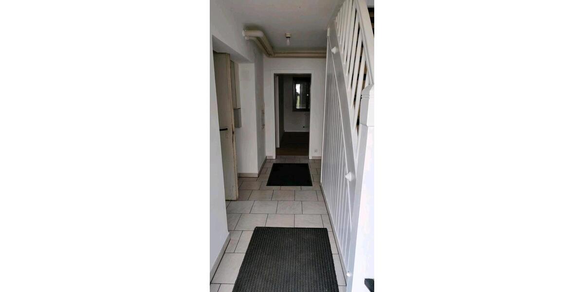 Etagenwohnung Ammerbuch - 5 Zimmer, 180 m&sup2;, 1.800&euro; | Angebot:26032202