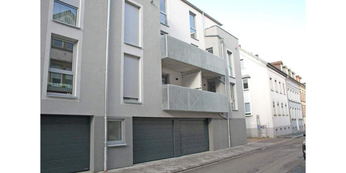 KL-City-Nähe Fußgängerzone - Attraktive 2-Zimmerwohnung mit Balkon und Garage 2 zimmer