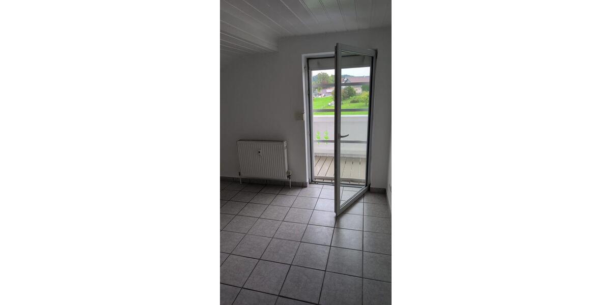 Dachgeschoßwohnung Kirchberg im Wald - 3 Zimmer, 75 m&sup2;, 485&euro; | Angebot:26413778