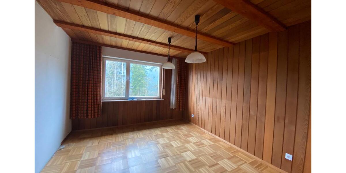 Mehrfamilienhaus, Wohnhaus Baiersbronn - 12 Zimmer, 242 m&sup2;, 299.000&euro; | Angebot:27190286