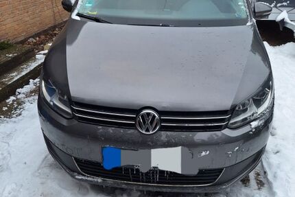 VW Touran 222.500 km 5.499 &euro; Hasenmoor 24640