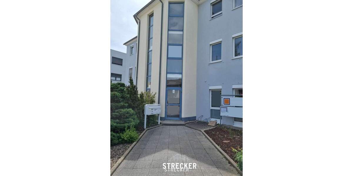 Gewerbeobjekt Karlsbad Langensteinbach - 4 Zimmer, 900&euro; | Angebot:23982178