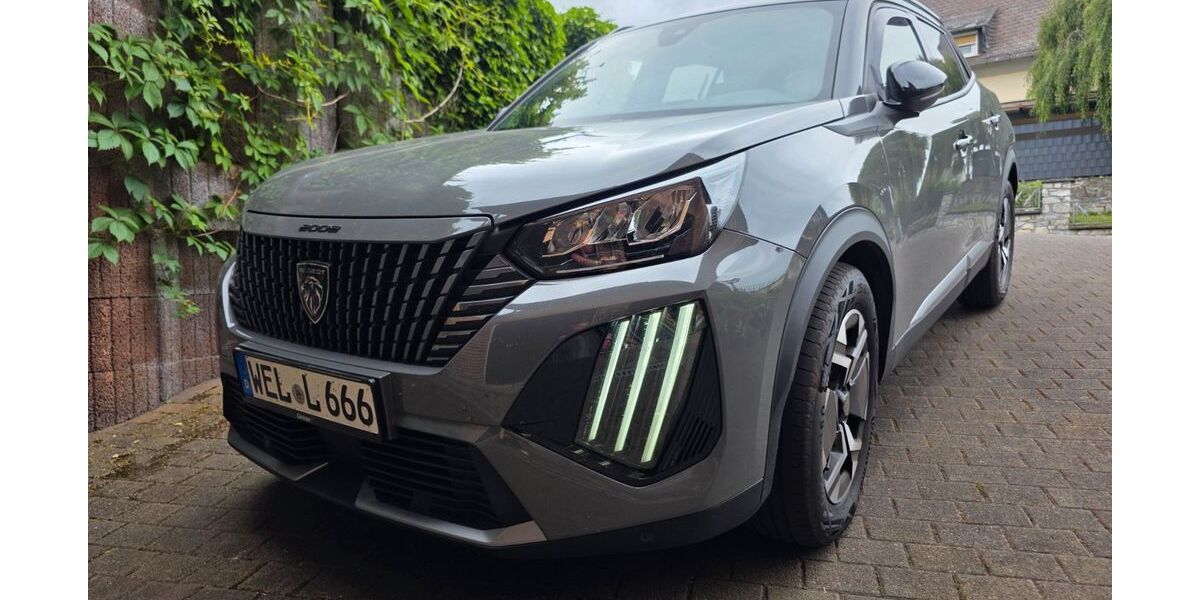 Peugeot 2008 42.100 km 21.750 &euro; Wöllstadt 61206