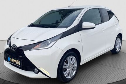 Toyota Aygo (X) 90.000 km 6.700 &euro; Büdingen-Düdelsheim 63654