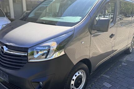 Opel Vivaro 208.900 km 11.950 &euro; Iserlohn 58638