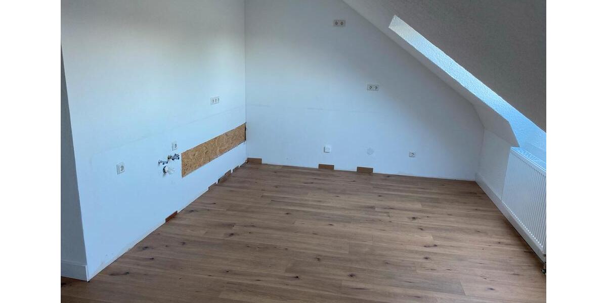 3 zkb Dachwohnung,gerne mit Hunden Haustieren 3 zimmer