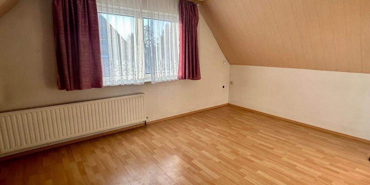 Doppelhaushälfte Demmin - 2 Zimmer, 85 m&sup2;, 80.000&euro; | Angebot:25670296