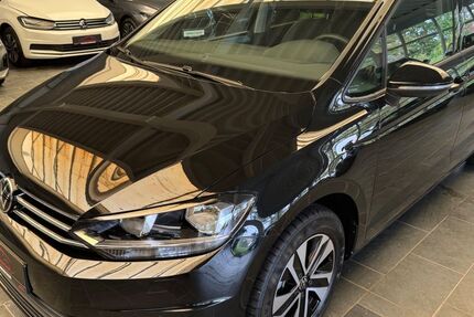 VW Touran 5.980 km 29.400 &euro; Versmold 33775