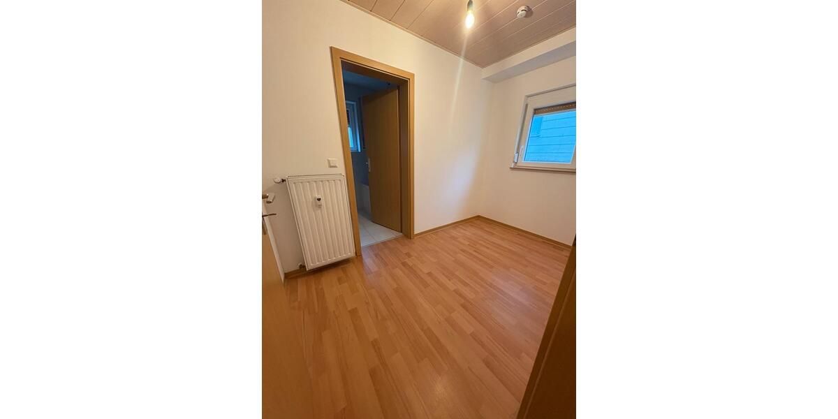 Erdgeschoßwohnung Emmelshausen - 2.5 Zimmer, 64 m&sup2;, 620&euro; | Angebot:25989164