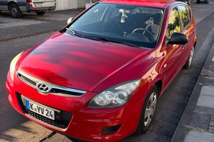Hyundai i30 217.551 km 2.099 &euro; Köln 51145