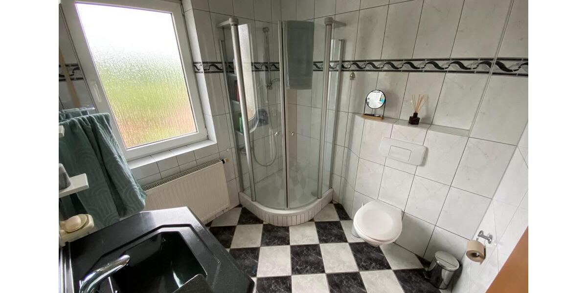 Einfamilienhaus Waldbröl - 6 Zimmer, 126 m&sup2;, 1.500&euro; | Angebot:26229000