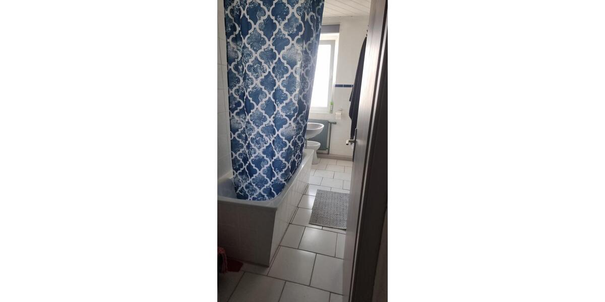 Etagenwohnung Arnstadt - 3 Zimmer, 65 m&sup2;, 510&euro; | Angebot:26163893