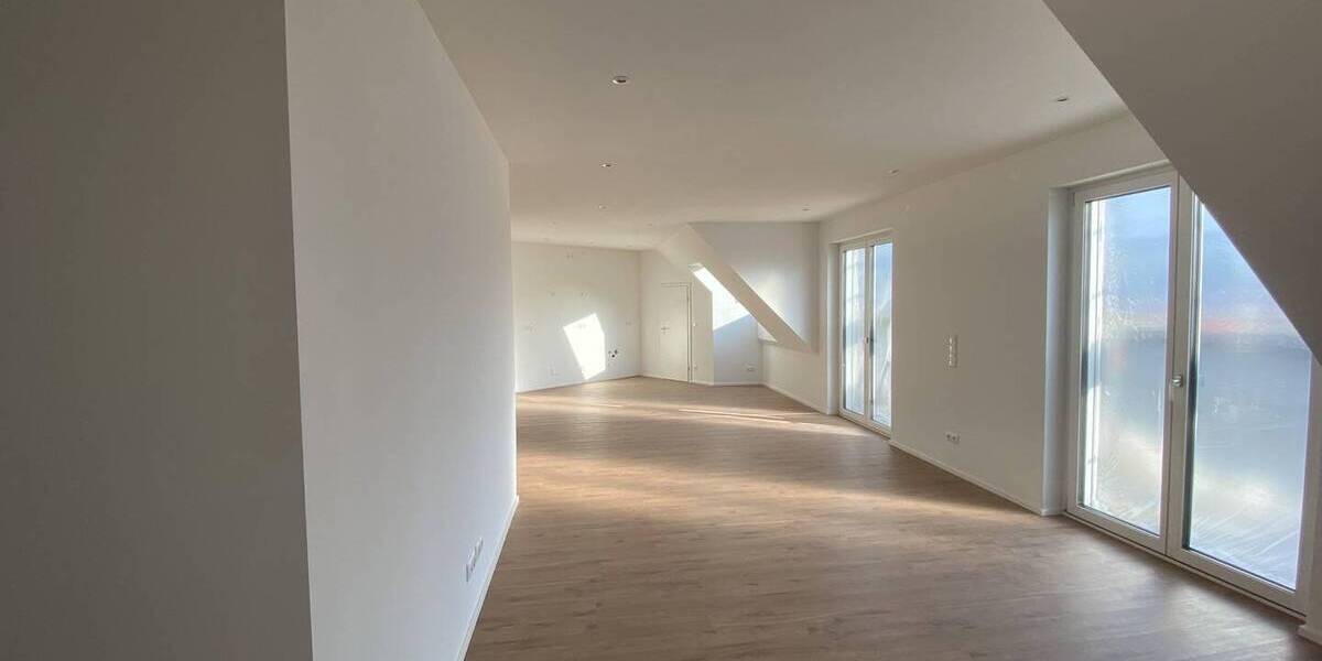 Etagenwohnung Hetzles - 3 Zimmer, 97 m&sup2;, 1.080&euro; | Angebot:26795179