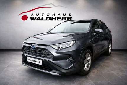 Toyota RAV 4 107.000 km 27.900 &euro; Farchant 82490