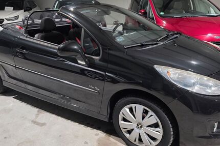 Peugeot 207 110.000 km 2.950 &euro; Westoverledingen 26810
