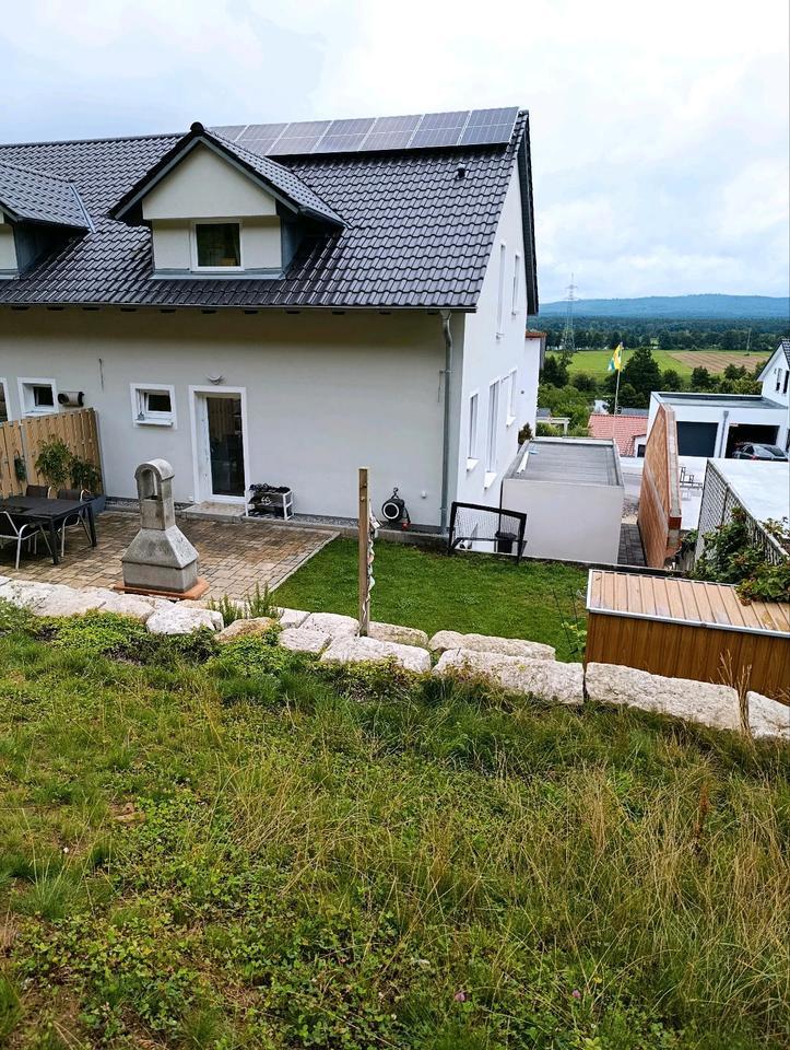 Energieeffizienze DHH mit EinliegerWohnung, Solange & Speicher