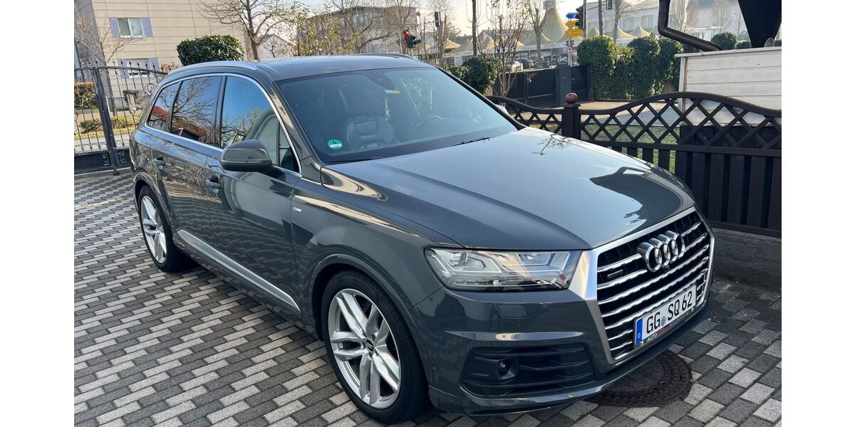 Audi Q7 168.000 km 29.990 &euro; Rüsselsheim 65428