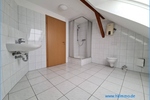 3-Raumwohnung unterm Dach in KöthenAnhalt - Einbauküche ist dabei - Gartenhaus optional - Etagenwohnung Köthen | Angebot:25568880