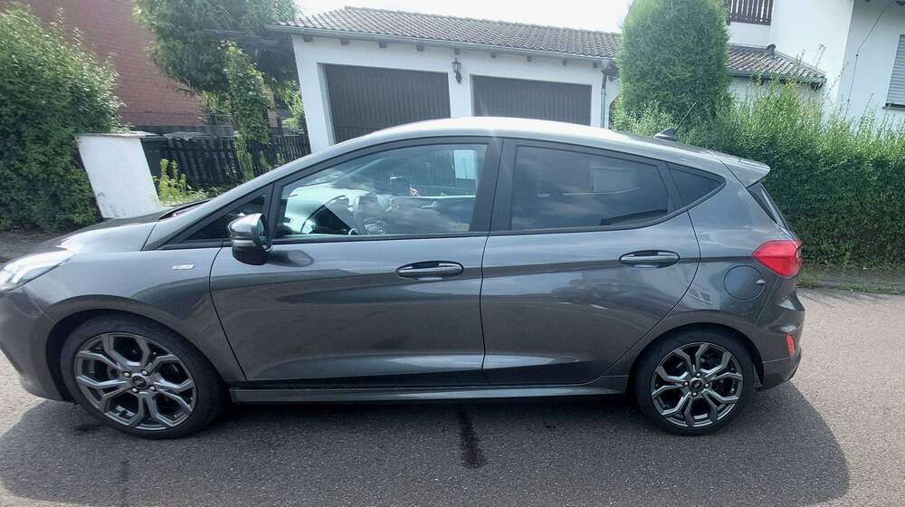 Ford Fiesta 105.000 km 9.000 &euro; Grolsheim 55459