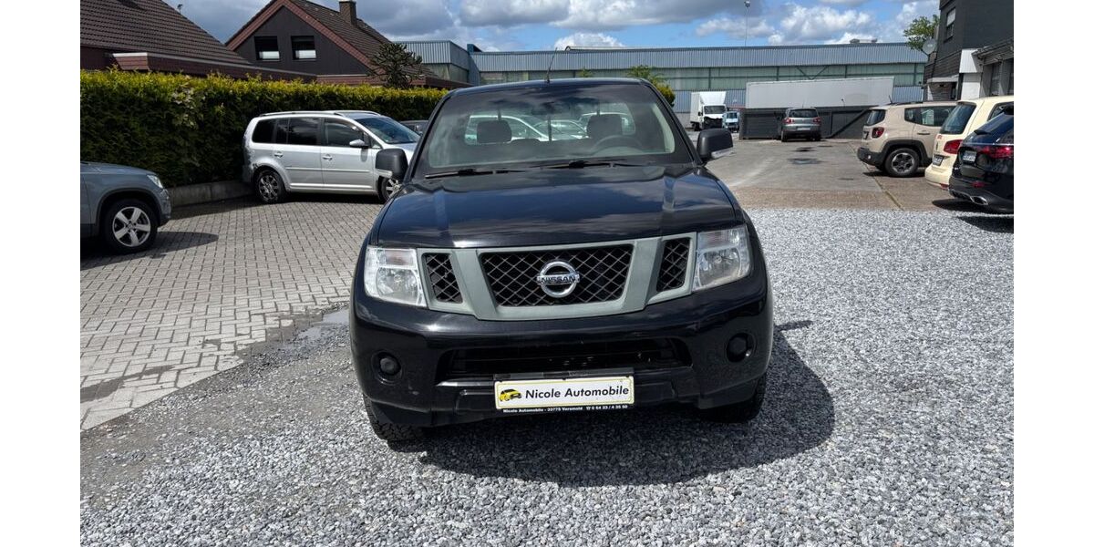 Nissan Navara 245.899 km 12.950 &euro; Versmold 33775