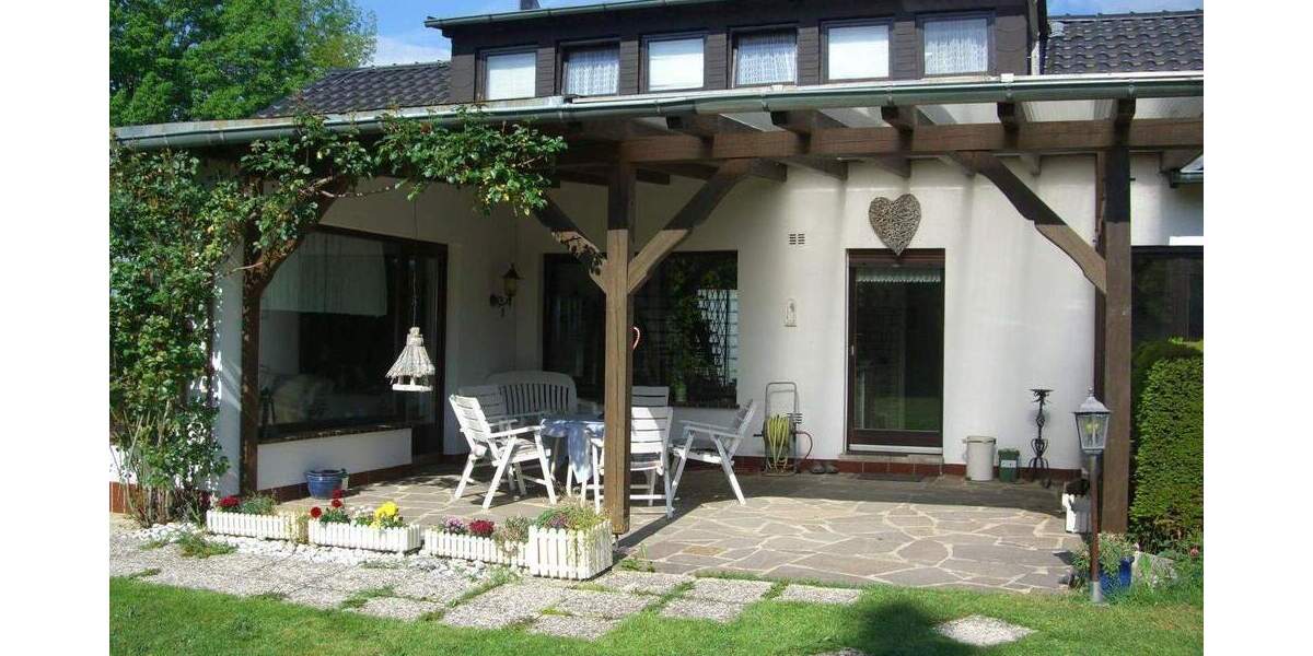 Einfamilienhaus Marburg-Schröck Schröck - 8 Zimmer, 180 m&sup2;, 480.000&euro; | Angebot:25823311