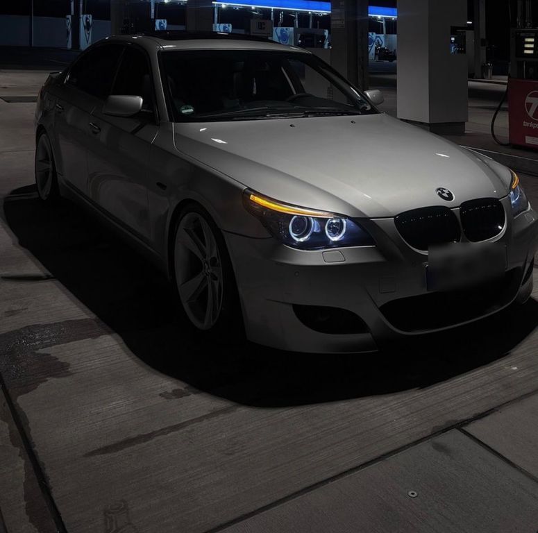 BMW 523 180.000 km 8.300 € Lauffen am Neckar 74348