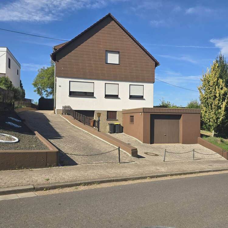 Haus zum Kaufen in Püttlingen 288.000 € 175 m²