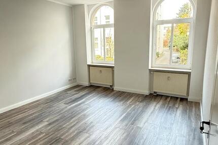 Renovierte 2 Zimmerwohnung mit neuer EBK 2 zimmer