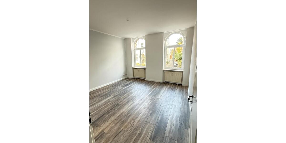 Renovierte 2 Zimmerwohnung mit neuer EBK 2 zimmer