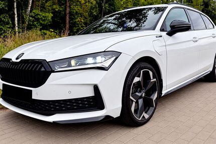 Skoda Superb 16.800 km 38.490 &euro; Koln 50829