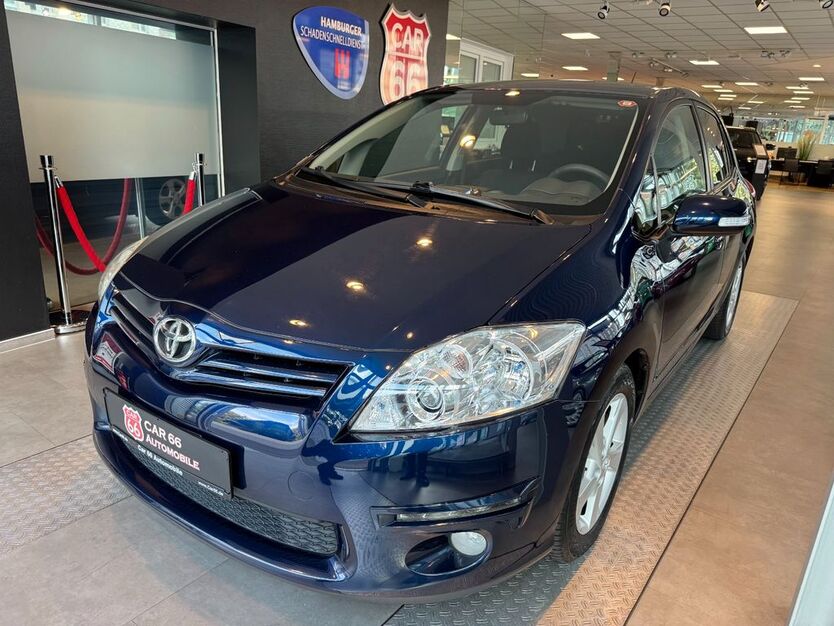 Toyota Auris 137.800 km 7.250 € Hamburg 22547
