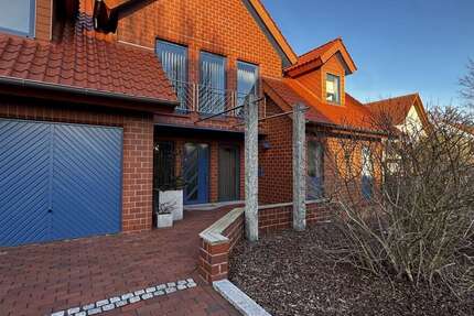 Haus zum Kaufen in Stadthagen 669.000 € 211.39 m² 6 zimmer