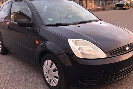 Ford Fiesta 211.000 km 650 € Wolpertshausen 74549
