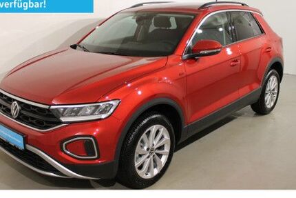 VW T-Roc 2.500 km 28.990 € Olching 82140